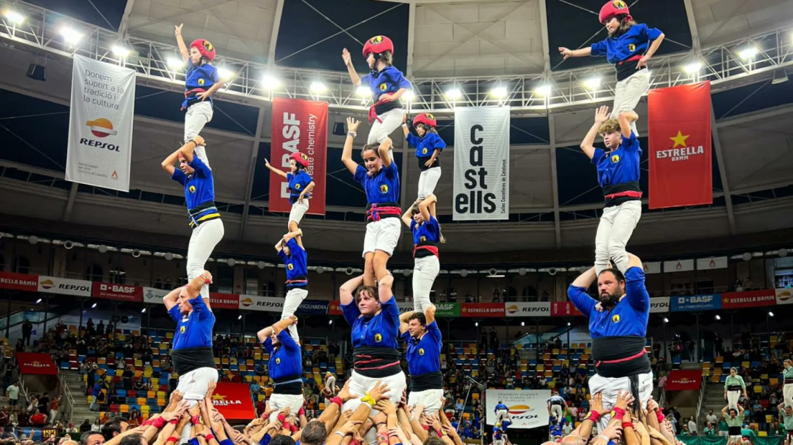 Satisfação dos Castellers de Berga pela participação no 29º Concurso de Castelos de Tarragona